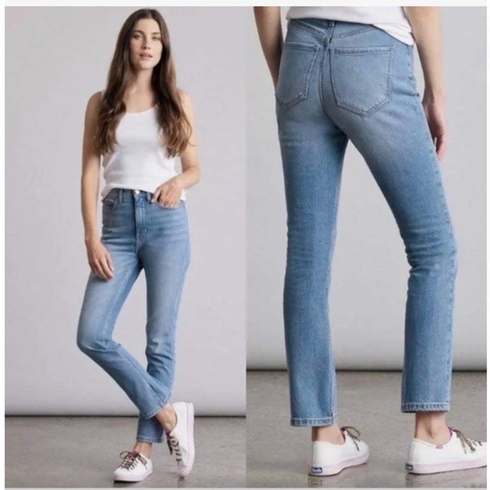 Elizabeth And James Ladies Size 31 Straight Blue Jeans